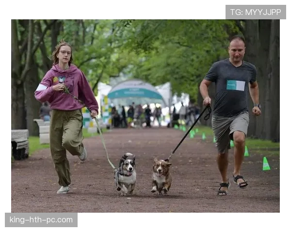 埃琳·安德森比赛后直接去宠物店，买了一堆不便宜的零食，感觉像明星逛街一样奢侈
